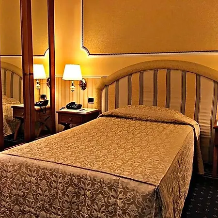 安德瑞欧拉中心酒店 酒店