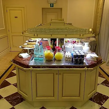 安德瑞欧拉中心酒店 酒店 4*
